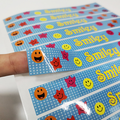 Het vernissen van van de Besnoeiingsstickers CMYK BOPP van de Douanematrijs van het de Filmbeeldverhaal het Zelfklevende Etiket