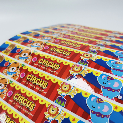 Het vernissen van van de Besnoeiingsstickers CMYK BOPP van de Douanematrijs van het de Filmbeeldverhaal het Zelfklevende Etiket