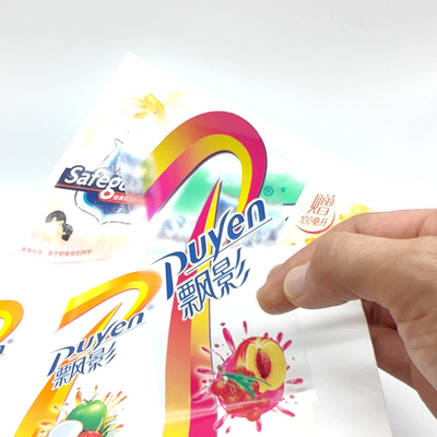 Van het de Stickerontwerp van CMYK Kosmetisch de Schoonheidsmiddelen Wit Etiket van pvc Pantone Rechthoekig